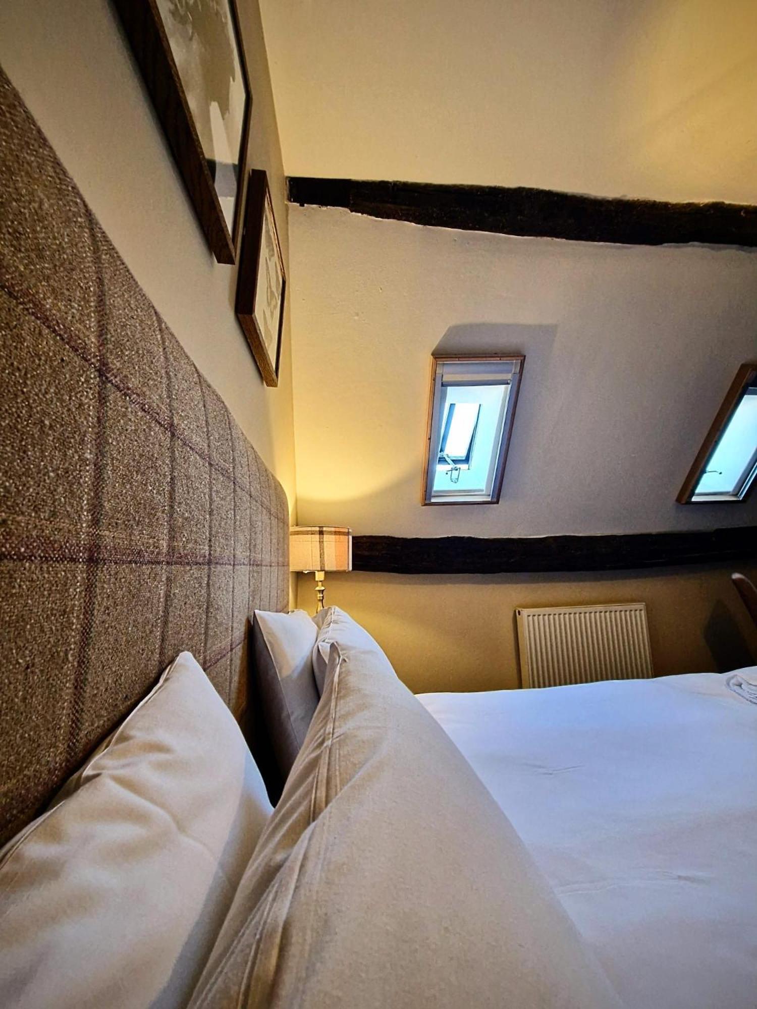 George Hotel & Granary Frome Esterno foto